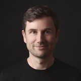 Portrait of Holger, an OAKA customer